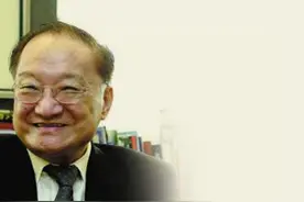 金庸迎92岁生日 40余年没有新作 金庸被惦念凭的是什么图片