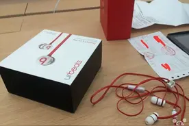 苹果店维修 Beats 耳机体验：需要返厂维修图片