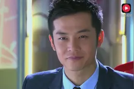 总经理正在开会，董事长带女儿冲进来，直接撤销了总经理视频封面