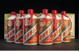 茅台酒喝完了酒瓶别乱扔，有人出高价买它回去当“婚礼的道具”图片