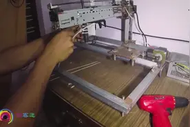 制作低成本小型数控雕刻机，整体造价500元左右视频封面