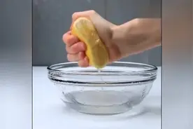 怎么清理微波炉烧焦的锅？