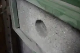 用电钻能在水泥墙上钻出圆形孔，像碗一样的大，厉害了