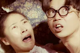 黄渤屡次撞破王迅与老婆做好事！夫妻俩崩溃！视频封面