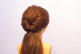 不长不短的中长发最难打理了！10款新手也能学会的发型第一集