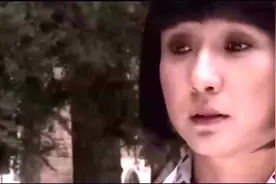 女人离婚后看到前婆婆，喊了声妈，前婆婆泪流满面视频封面