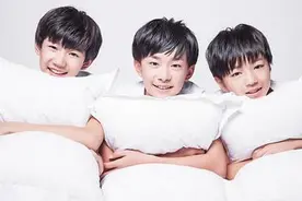 tfboys粉丝诈骗秒杀霍建华被打飞 易烊千玺不幸躺枪揭真相图片