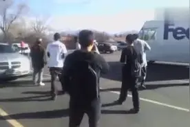 体重不是问题！实拍80斤小伙打200斤胖子