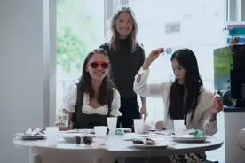 可口可乐、耐克和冰与火之歌的设计师联手，会诞生什么作品？图片
