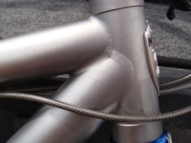 鱼鳞纹状钢制打孔板