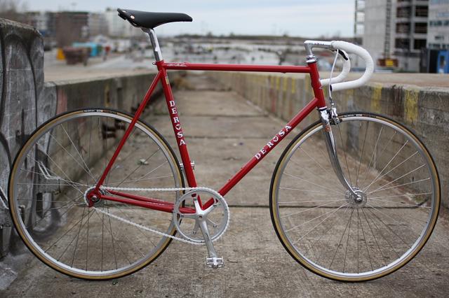 鱼鳞纹状钢制打孔板