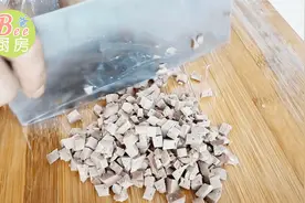 苦瓜和它一起做，补肝又养血，营养翻倍