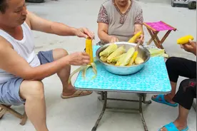 煮玉米怎么煮更好吃？要煮多长时间？农村妈妈会告诉你记得收藏！