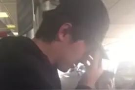 林更新机场与粉丝 二狗转画风变娇羞图片