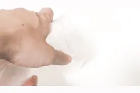 自制“糖衣炮弹”，无毒消灭苍蝇果蝇，家中一定要备这样一杯水