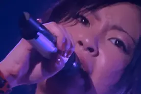宇多田光现场演唱大热单曲《改变了的时代》，火力全开，如此拼！图片