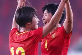 不服硬干到底！中国女足补时绝平亚洲第一：对方门将坐地痛哭不起