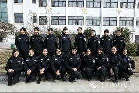 特别报道高墙、铁窗、电网、在押人员～～宣城看守所女警不一样的工作!图片