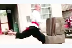 最硬的男人，一条腿碎砖断瓦视频封面