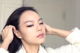 中长发很难打理？1分钟教你扎假刘海丸子头，手残党也能学会