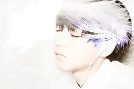 Tfboys王俊凯被北电录取，关晓彤居然是学霸视频封面