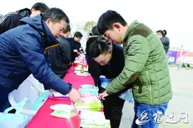 宿迁：诚信3·15 专家广场答疑解难图片