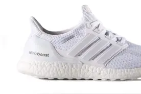 全新纯白 adidas Ultra Boost “Triple White” 即将发售图片