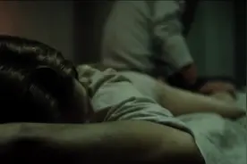 男人的地下室竟锁着一个女孩视频封面