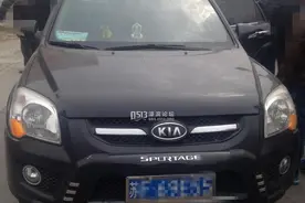 上班期间开“专车"南通一城管人员涉嫌非法营运被抓图片