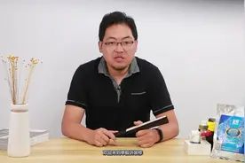 请问厨房墙面可以用木板吗？还是必须用瓷砖？视频封面