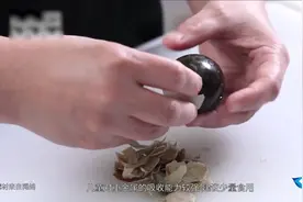 看似美味的皮蛋，其实是这几类人的健康杀手视频封面