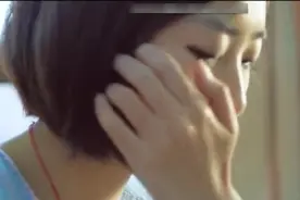 据说每个学生时代都和异性同桌有过这样的事发生视频封面