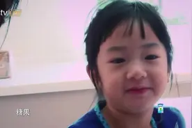 neinei长大了，但是听到糖果还是会两眼放光！吴尊这一招百试百灵视频封面