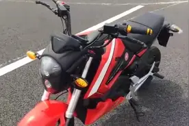 M3电动跑车 125小猴子款改装电摩 2000W 电动车 电动摩托 赛车视频封面