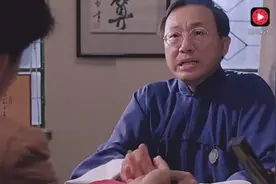 许冠文给黎明摸骨：在你出生两年前你父母就死了视频封面