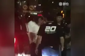 路人拍到范冰冰和李晨在长沙撸串，范冰冰真女神，太美了！视频封面