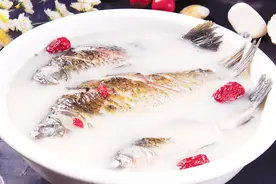 下奶别傻傻只喝鲫鱼汤，多吃点“天然催乳师”视频封面