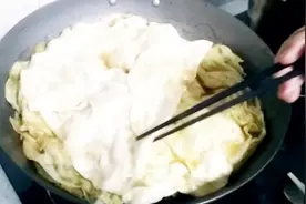 顽味食堂｜排骨焖饼子——地道新疆巴里坤做法，味道就一个字：香视频封面