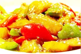 东北传统名菜地三鲜，被称之为东北菜经典，你知道是哪三鲜吗？视频封面