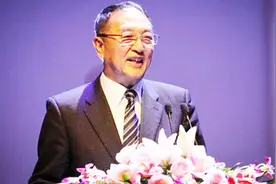 柳传志的幸福：40多岁儿子终于结婚了，有人传宗接代了，马云偷笑