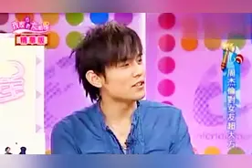 周杰伦自豪说出：以前追女孩是用张学友的歌，不愧是张学友的铁粉