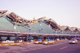 中国唯一有双国际机场的省会，GDP破万亿，已跻身特大城市！