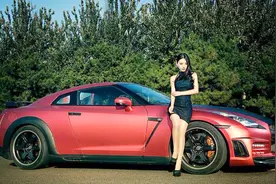 棋逢对手，美女司机驾驶奥迪跑车S6和保时捷911飙车，太精彩了视频封面