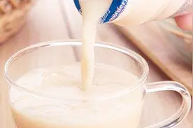 喝乳酸菌的5个禁忌，个个对身体危害都很大，千万别再当酸奶喝了视频封面