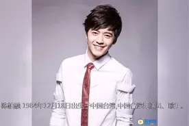 王思聪前任女友张予曦与现任男友陈柏融一同现身机场视频封面