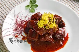 #苏泊尔巧易旋压力快锅#红烩牛肉图片