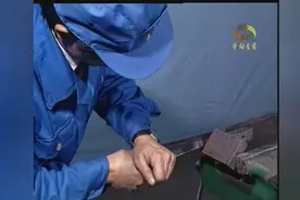 钳工技能示范之刮削与研磨视频封面