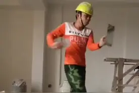 高手在民间，农民工的霹雳舞真是绝了，这是我见过的真正高手视频封面