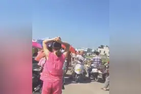 潮汕一女子骑电动车跳溪视频封面