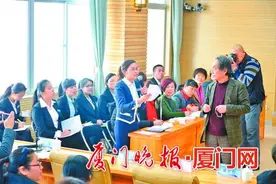 优秀教师不让任何孩子“落单”图片